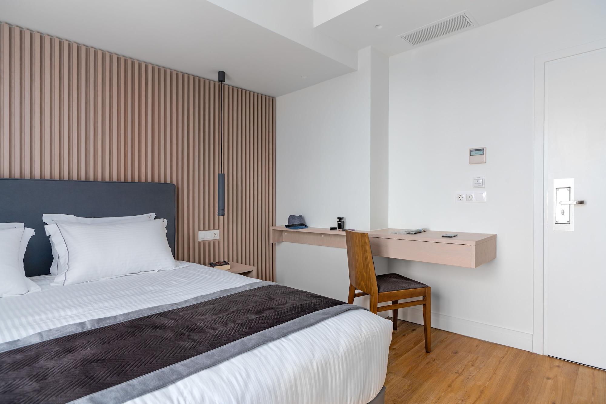 Riviera 5* Glyfáda